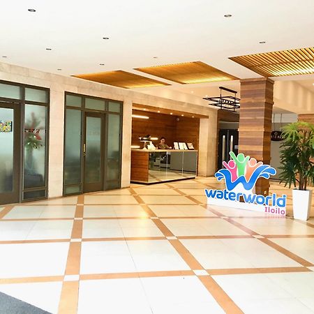 Eon Centennial Resort Hotel & Waterpark Iloilo City Eksteriør billede