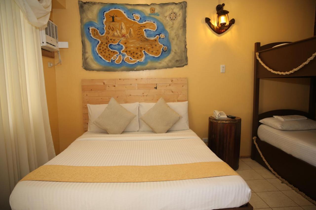 Eon Centennial Resort Hotel & Waterpark Iloilo City Eksteriør billede