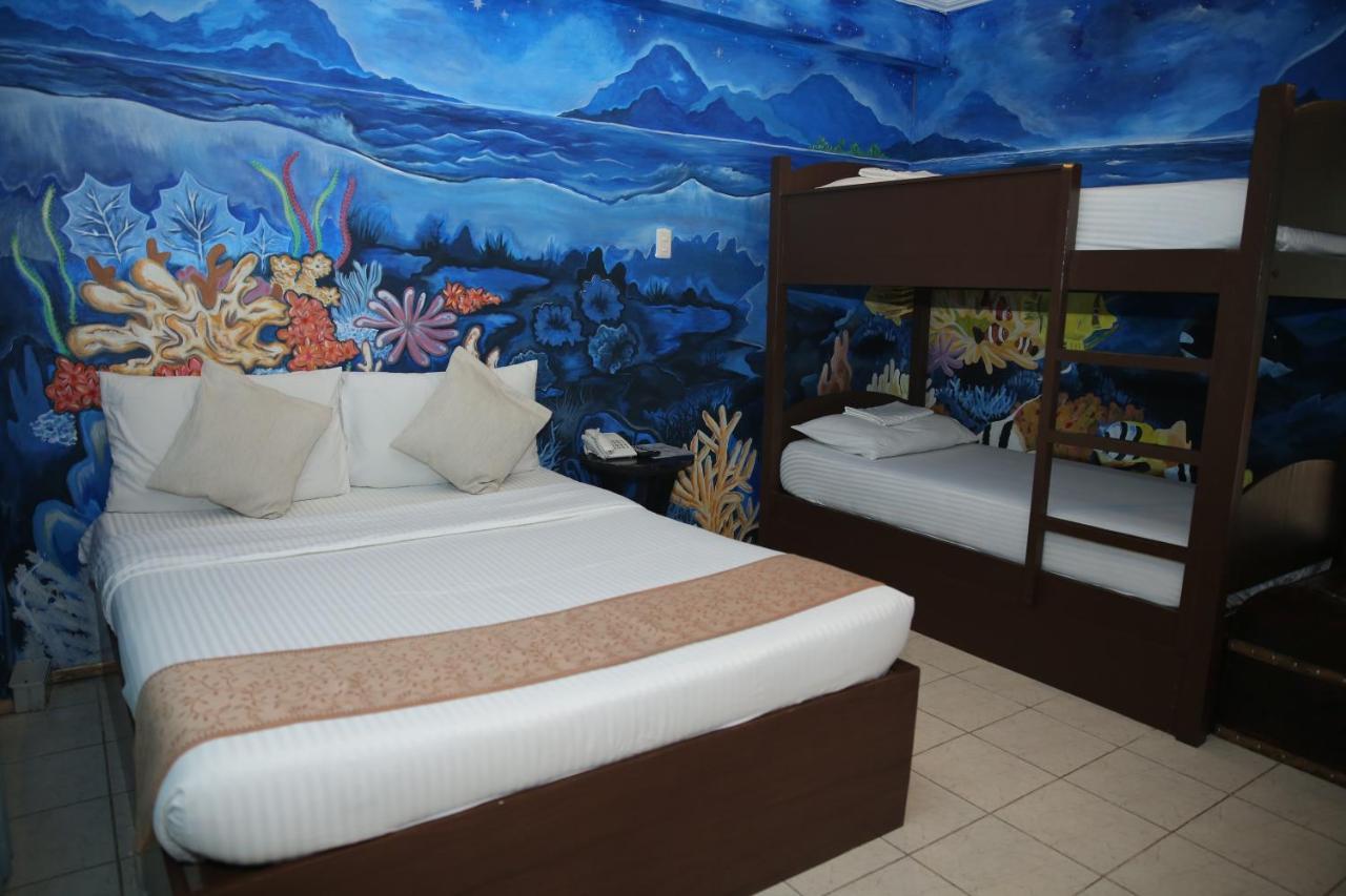 Eon Centennial Resort Hotel & Waterpark Iloilo City Eksteriør billede